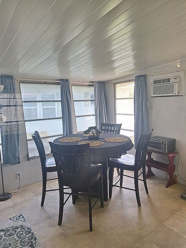 Photo of 9925 Ulmerton Rd Lot 103, Largo, FL
