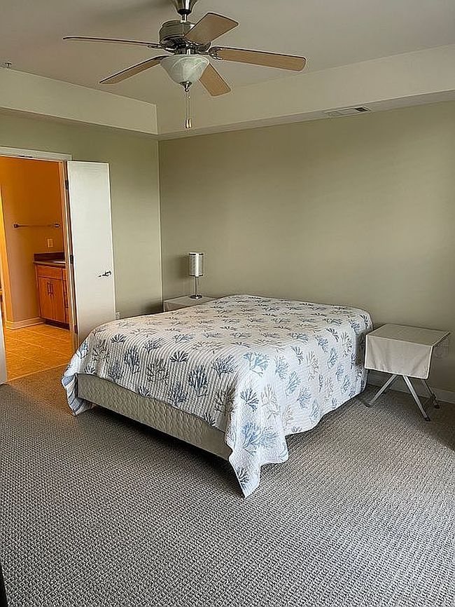 Image of 380 N Island Dr Apt 107