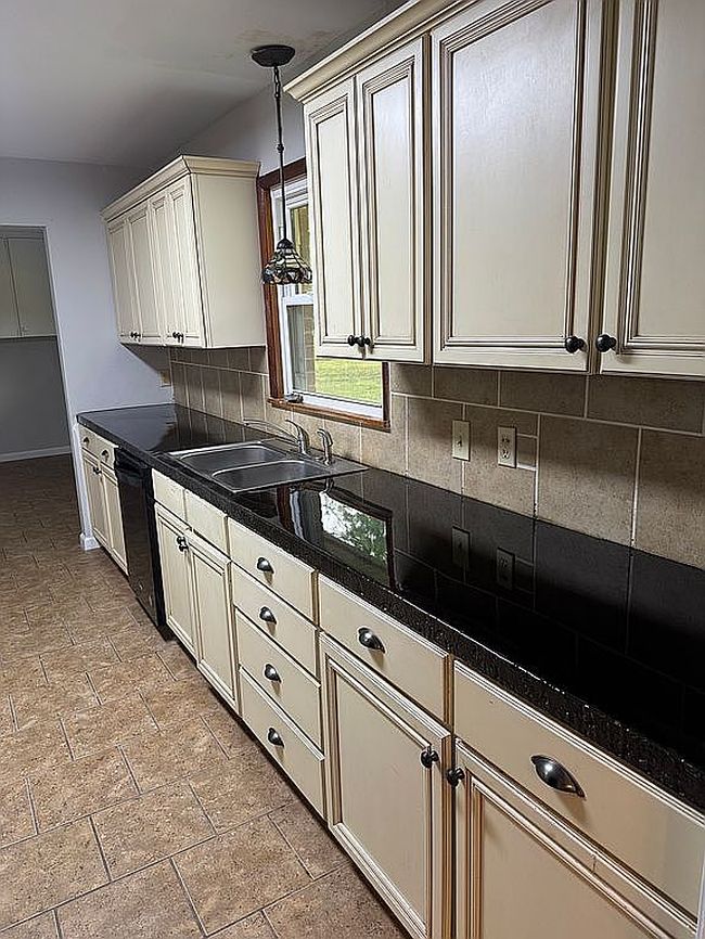 Image of 1614 Prairie Heights Dr