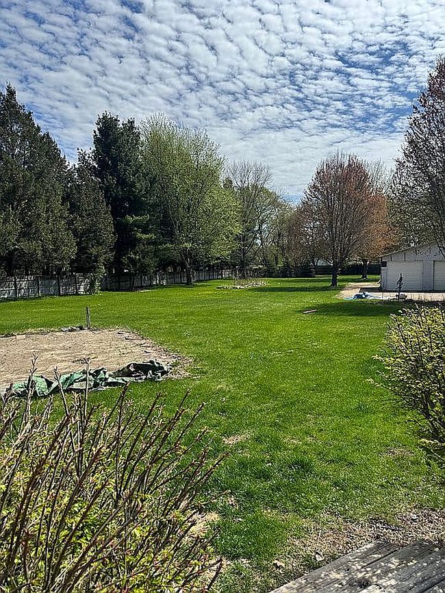 Image of 9447 Wright Ave
