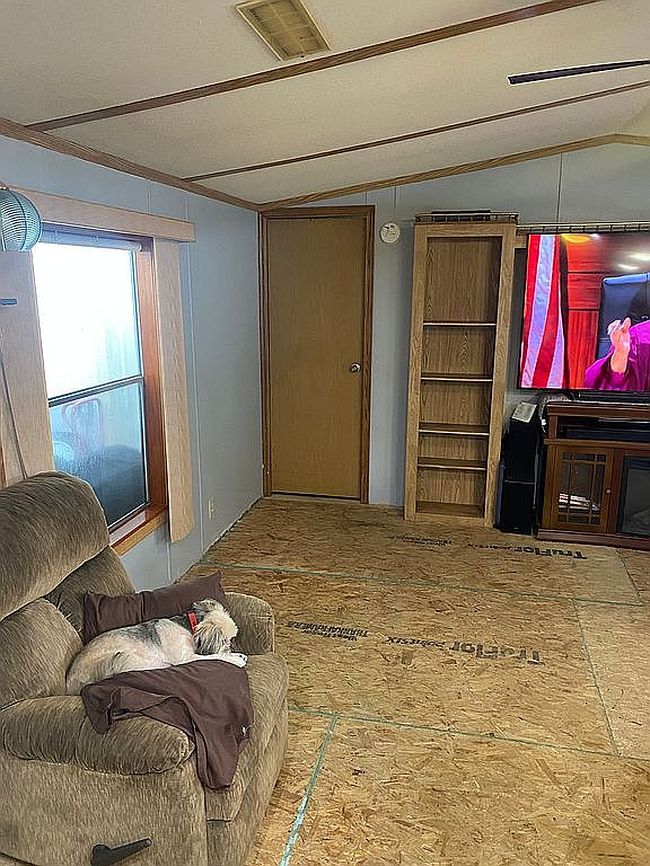 Image of 690 N Williams Rd Unit 2