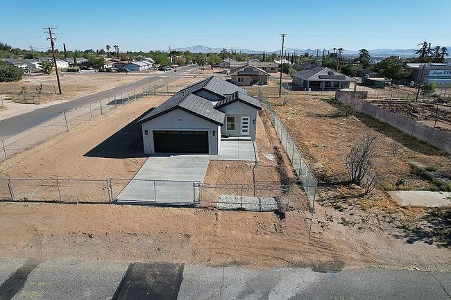 Image of 16498 Yucca St