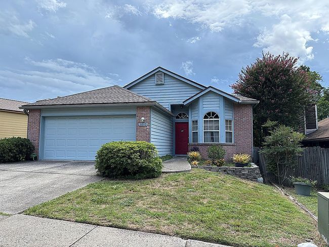 Photo of 3610 Bridgewood Dr, Jacksonville, FL