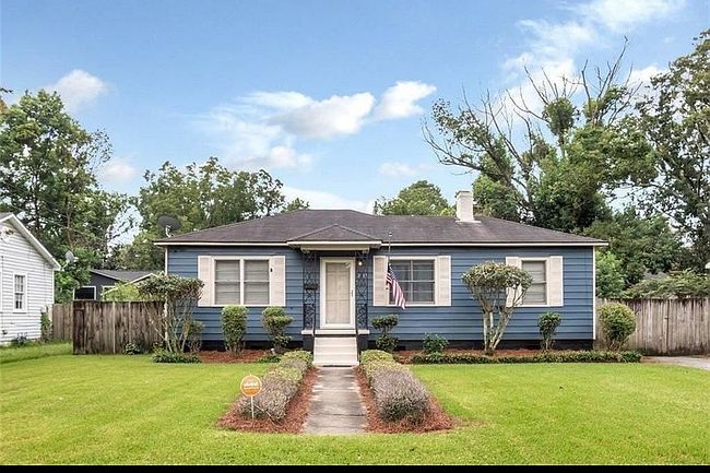 Image of 3019 Calais St