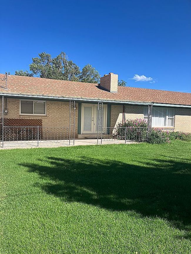 Image of 801 Douglas Dr