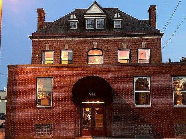 Image of 533 W Washington Blvd