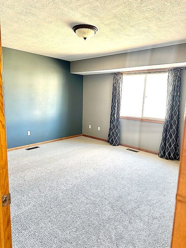Image of 608 Fairway Dr