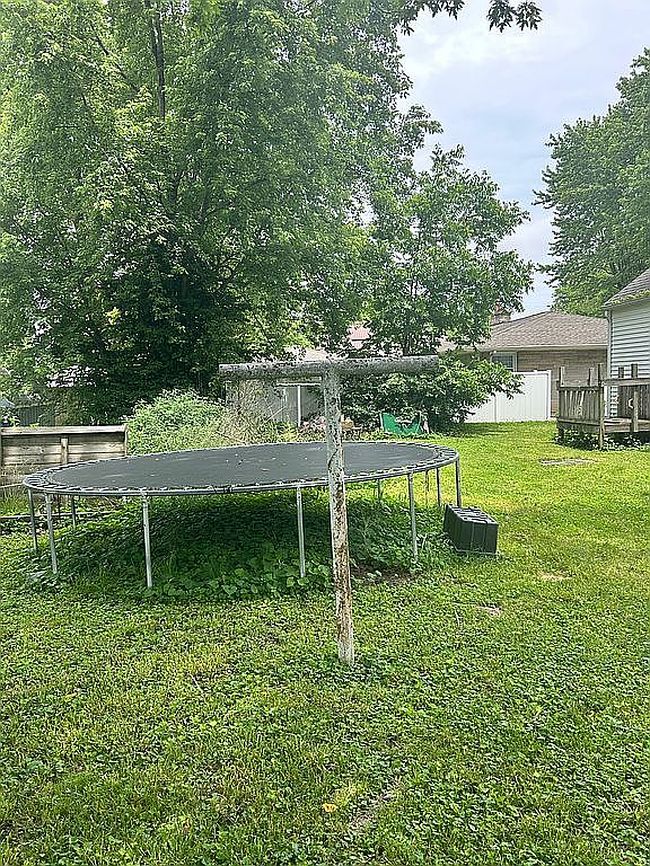 Image of 3 N Pond St