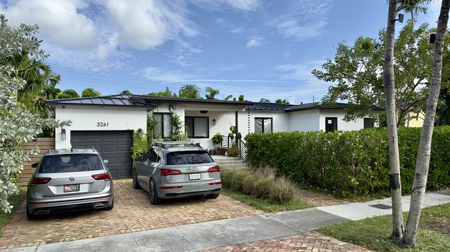 3261 Sw 16th Ln, Miami, FL