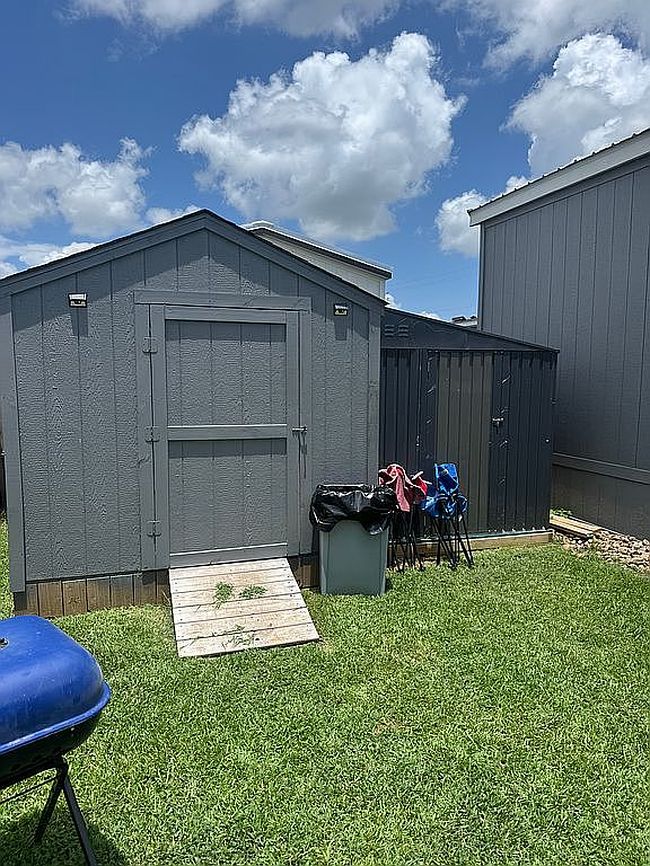 Photo of 158 Mooney Rd, Pearland, TX