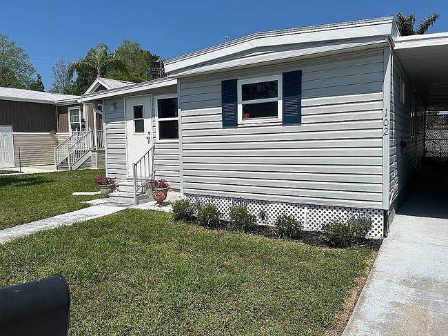 Image of 102 Holland St