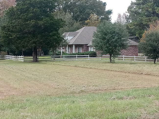 Image of 5988 Henderson Rd