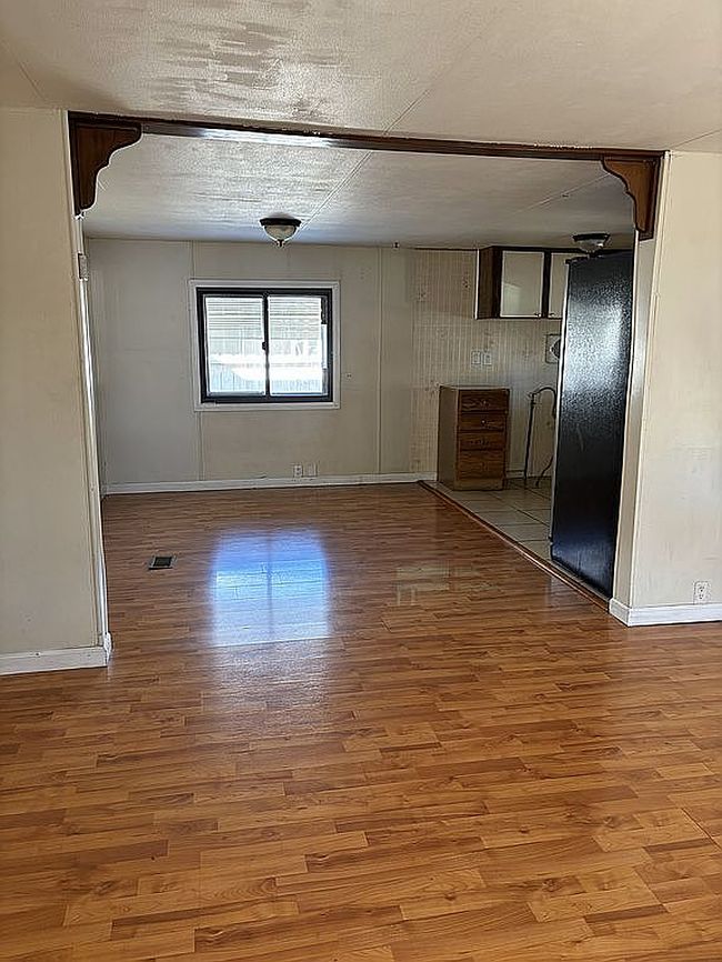 Additional photo 3 of property located at 5250 E Lake Mead Blvd Unit 7