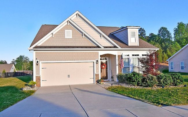 Image of 208 Hunters Hill Dr