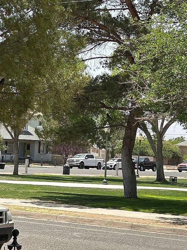 Image of 925 D Ave