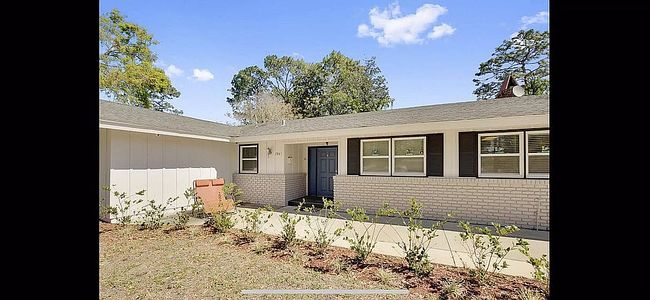 Additional photo 2 of property located at 7843 Holiday Rd S