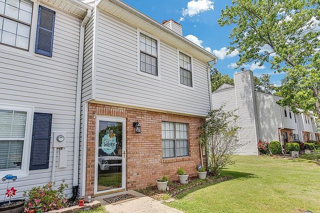 Photo of 1519 Applegate Ln, Alabaster, AL