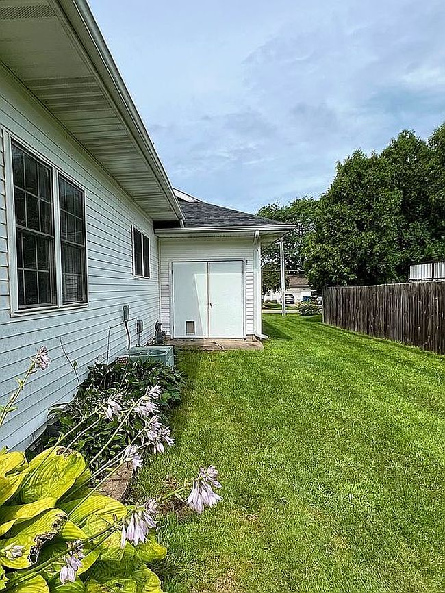 Photo of 1317 2nd St S, Cordova, IL