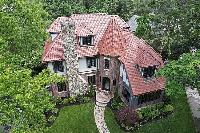 Photo of 16 South St, Chestnuthill, MA
