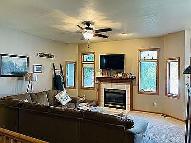 Photo of 2434 Queen Dr, Sidney, NE