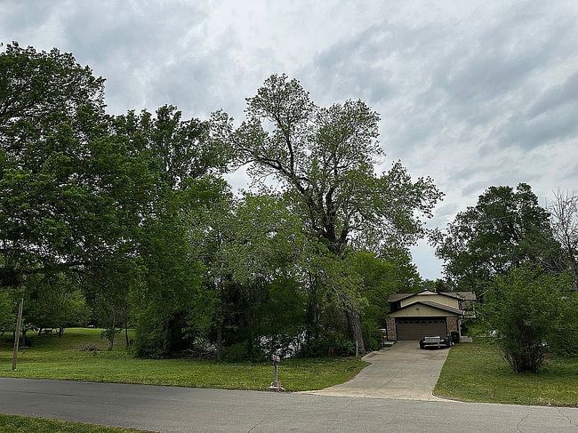 Photo of 4040 Sheridan Rd, Bartlesville, OK