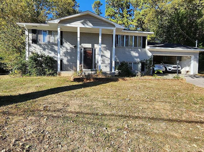 Photo of 2620 Scenic View Dr Nw