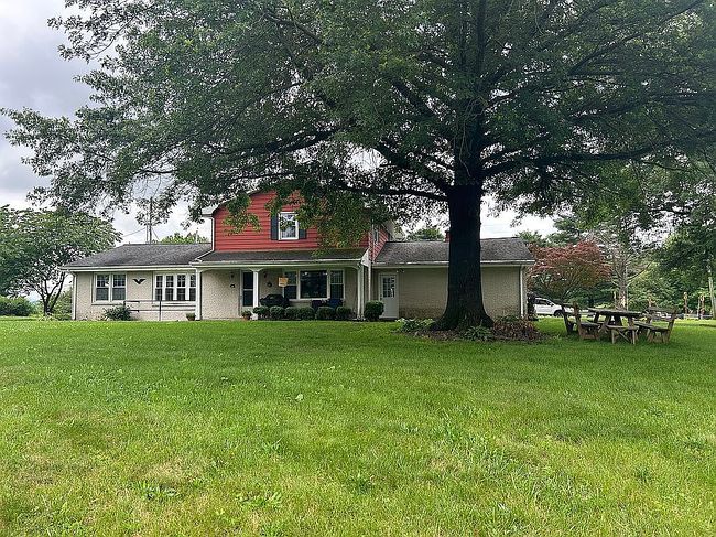 Photo of 561 Blue Mountain Rd, Fredericksburg, PA
