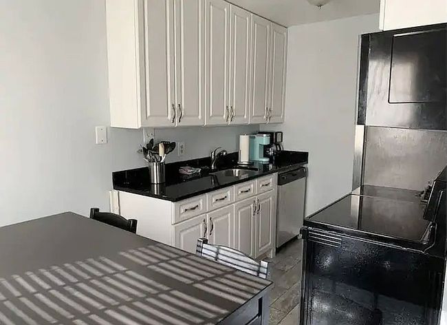Image of 401 Arctic Ave Apt 101