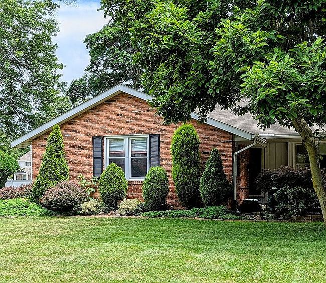 Photo of 6241 Chase Dr, Mentor, OH