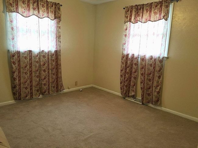 Photo of 2204 Gail St, Scott City, MO