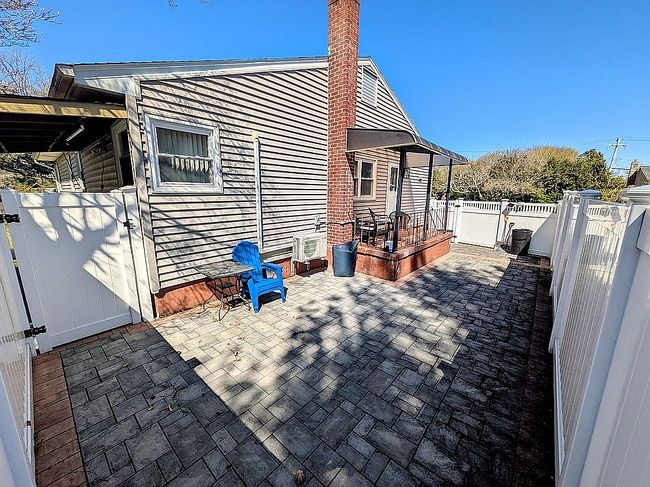 Image of 8 Lucille Dr