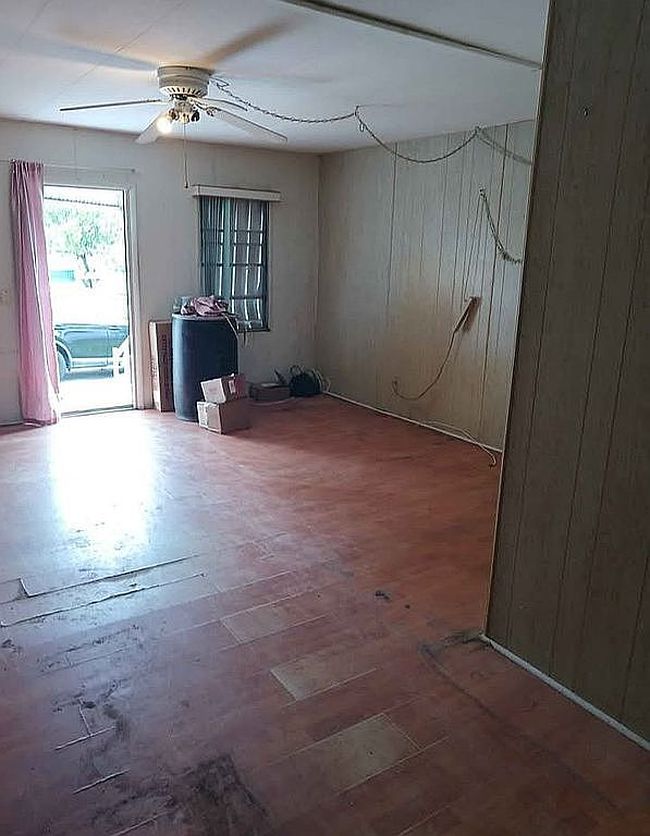 Photo of 19900 Nw 37th Ave, Miami Gardens, FL
