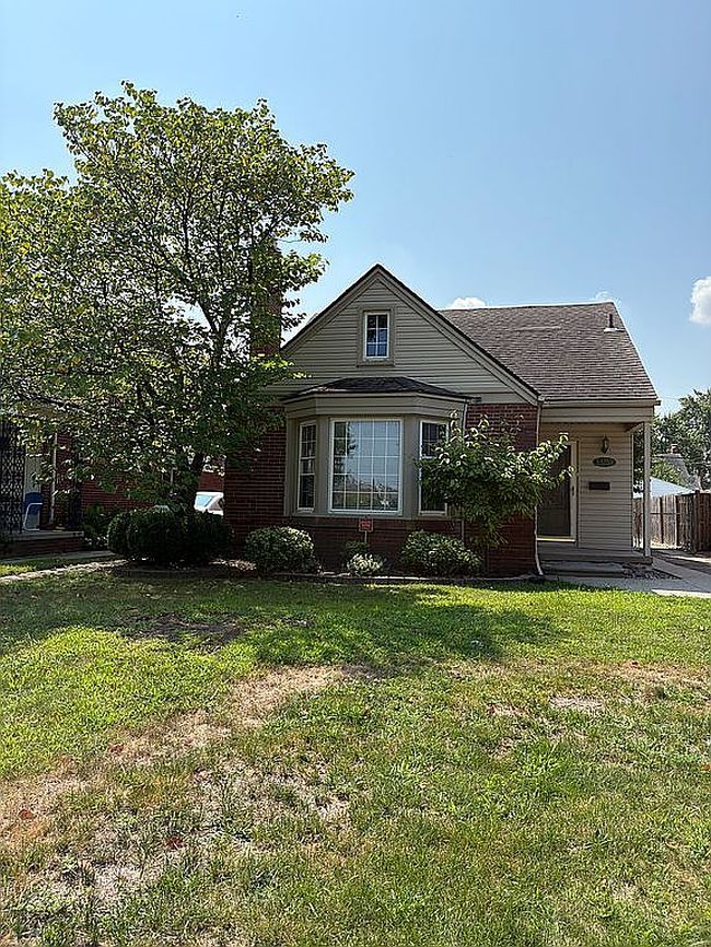 Photo of 23259 Lawrence Ave, Dearborn, MI