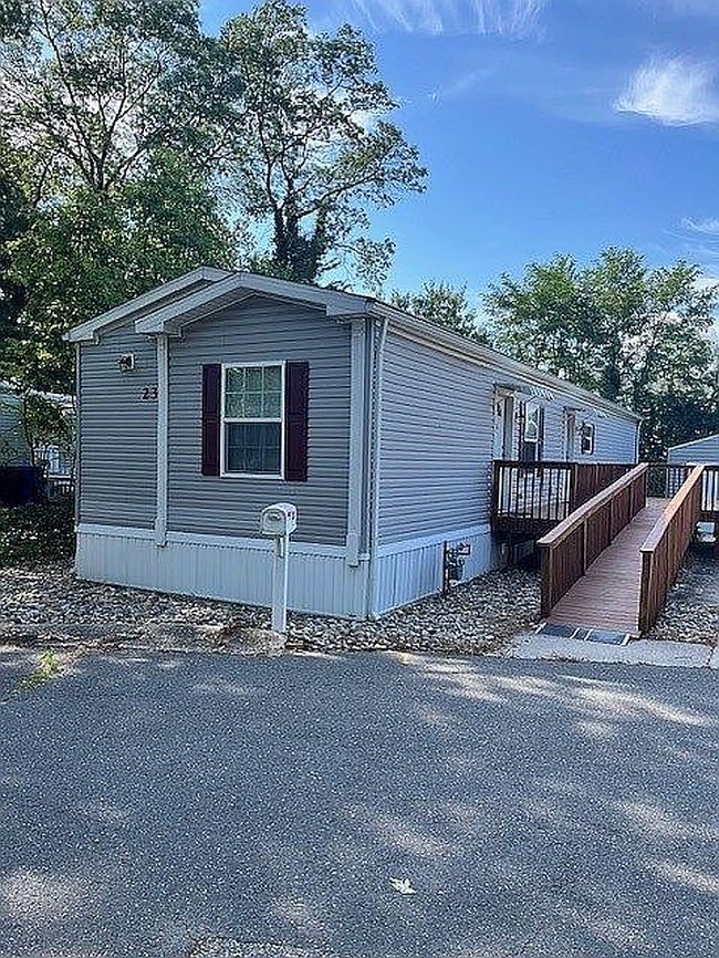 Photo of 2300 Massachusetts Ave Trailer 23