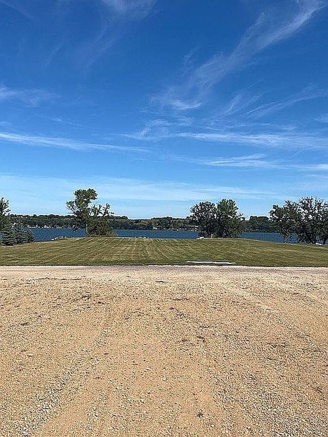 Image of 48068 Oak Bay Dr
