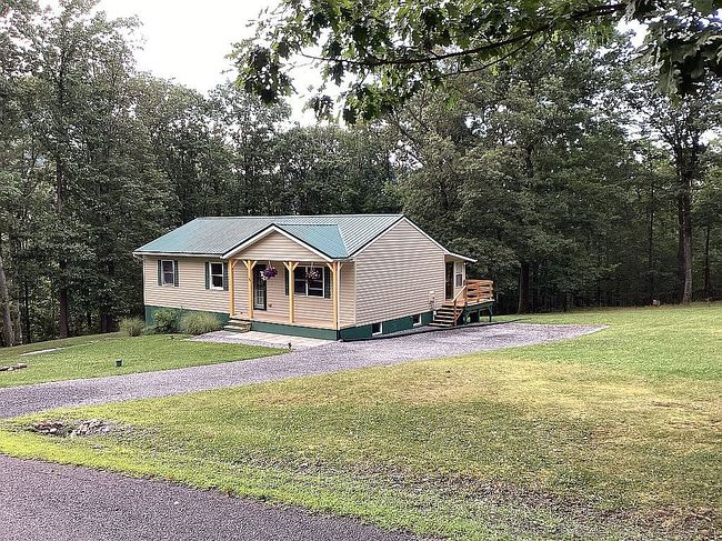 Photo of 28 Cochran Dr, Duncansville, PA