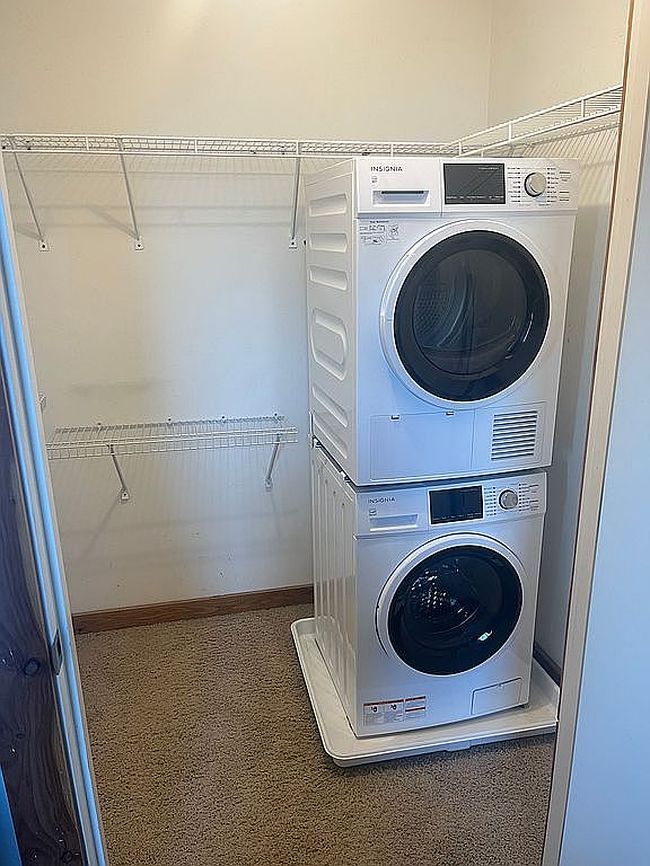 Photo of 940 Monroe Ave Nw Unit 326, Grand Rapids, MI
