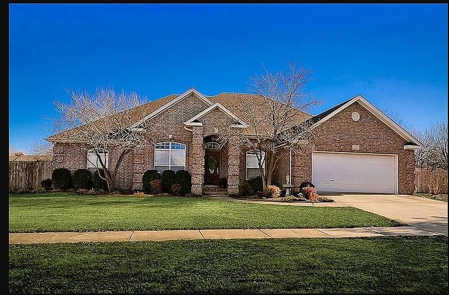 Image of 8 Darian Dr