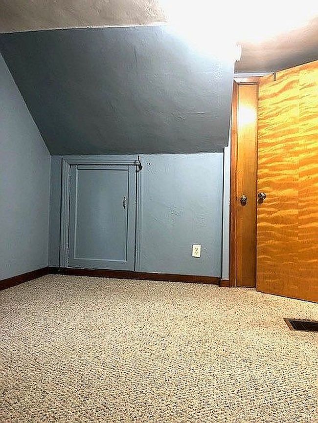 Photo of 323 Duffield Ave, Pittsburgh, PA