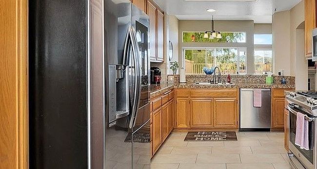 Photo of 620 Ivywood Ln Unit F, Simi Valley, CA