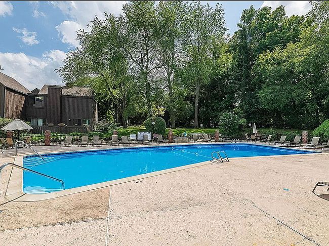 Photo of 126 Stirling Ct, Kalamazoo, MI