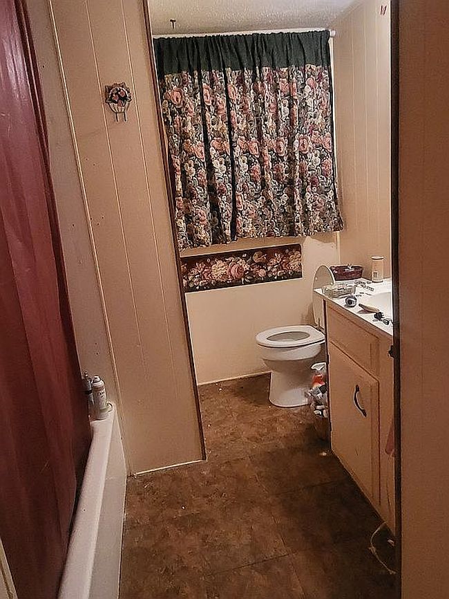 Image of 1200 E Bell Rd