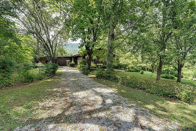 Photo of 5420 Mountain Creek Rd, Chattanooga, TN