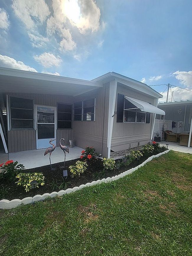 Image of 458 Holiday Blvd