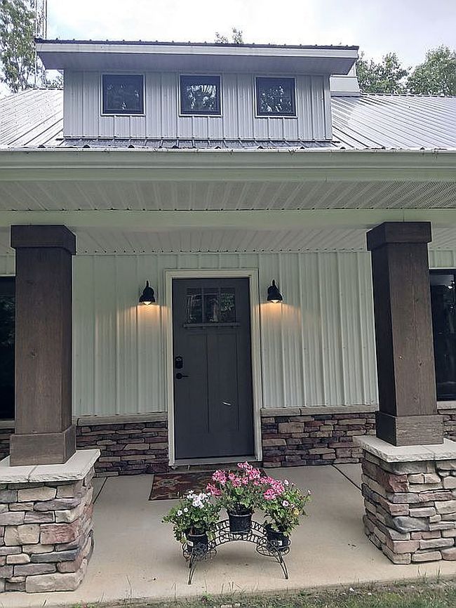 Photo of 6706 E Price Rd, Saint Johns, MI