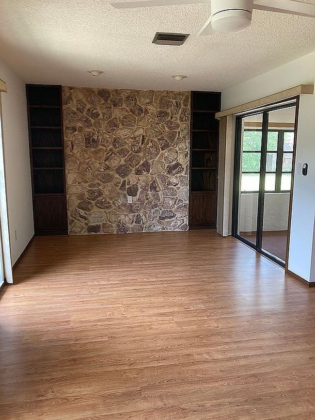 Photo of 324 Alemander Ave, Debary, FL