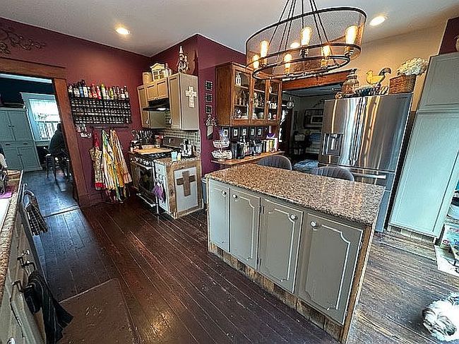 Photo of 215 S Main St, New Ross, IN