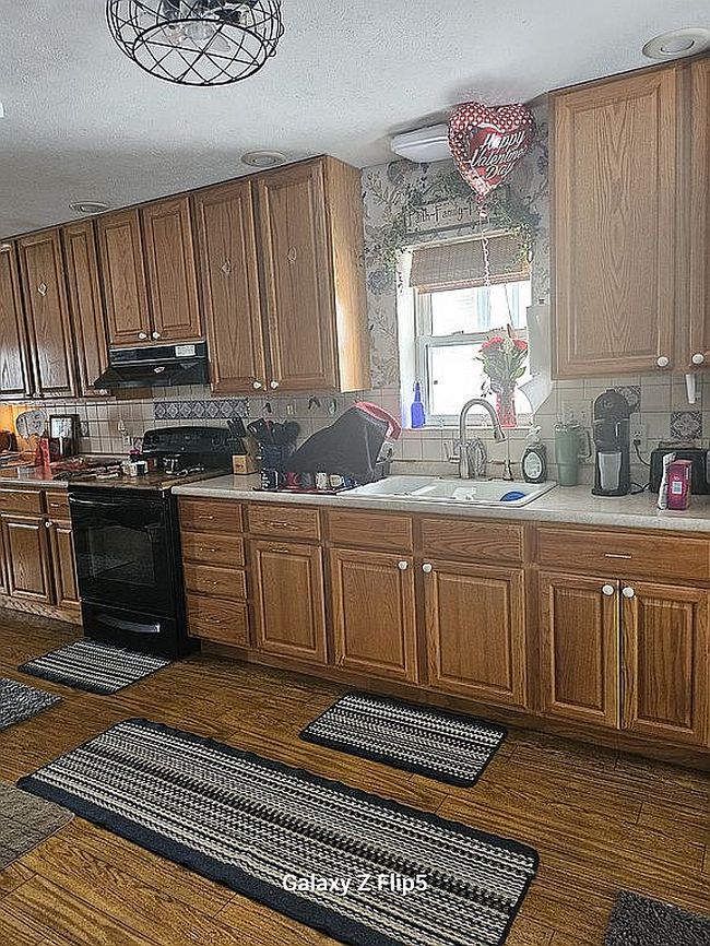 Photo of 6433 S Sunset Blvd, Macy, IN