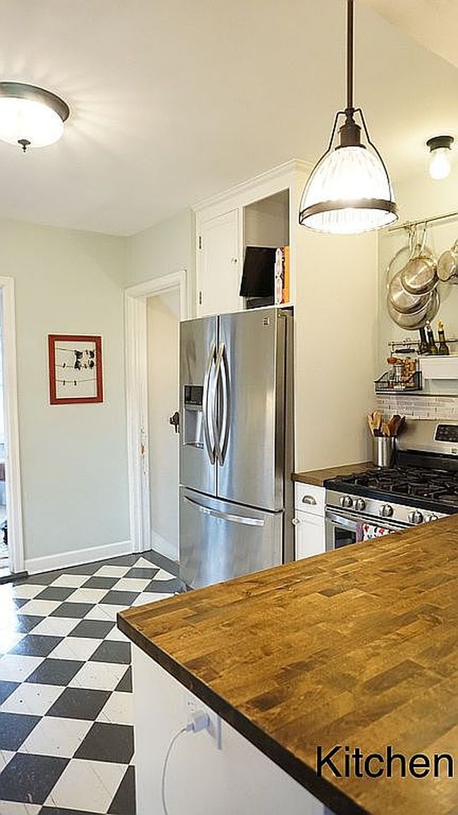 Additional photo 3 of property located at 2554 Benjamin St Ne