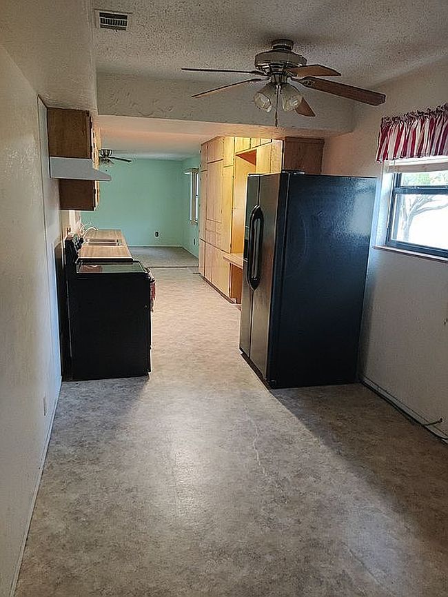 Preview of property located at 409 S Eubank Ave #107